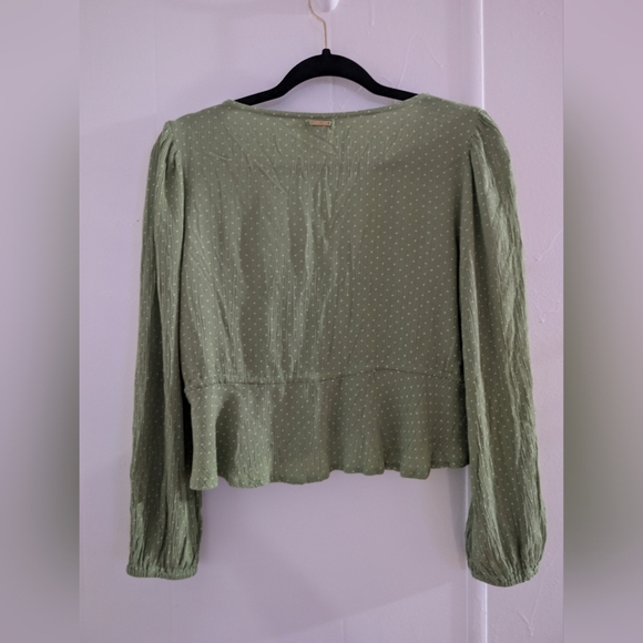 Billabong Sage Green V-Neck Blouse - Picture 3 of 8